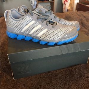 Barely worn Adidas sneakers